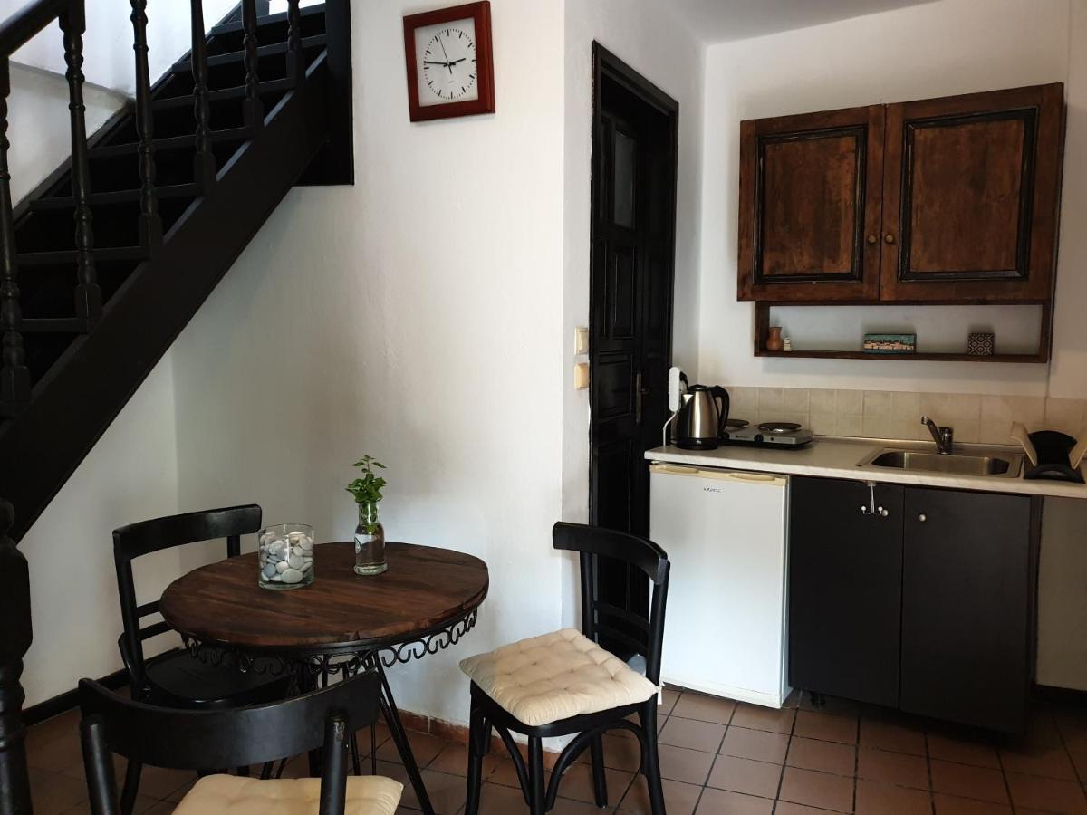 Chris Αpartments Old Town Apartment Rhodes City Bagian luar foto